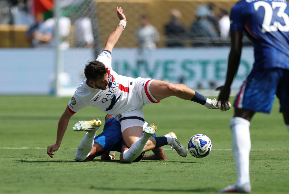 更是在比赛 更是在比赛